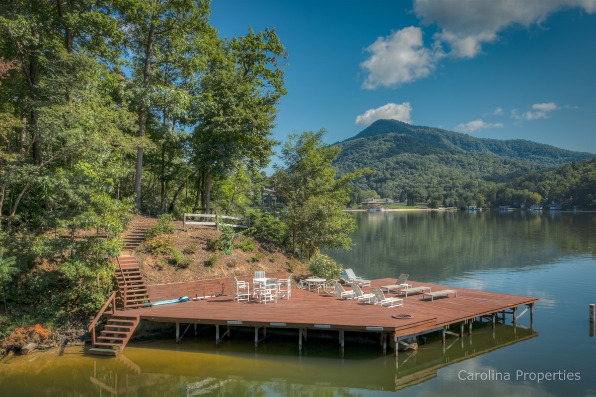 Welcome to Cove Pointe on beautiful Lake Lure!