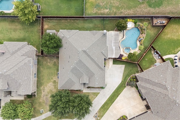 Oversized lot with plenty of room for everyone!