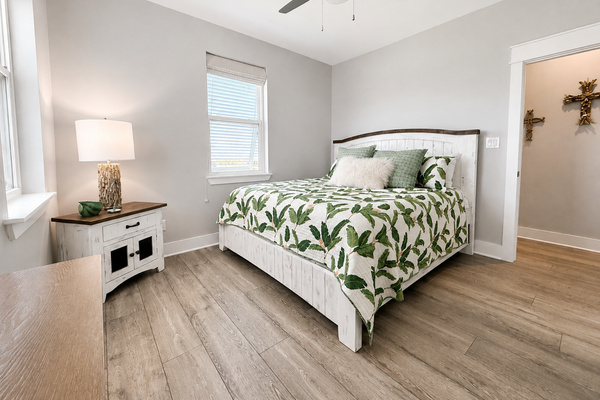 2nd Floor King Bedroom