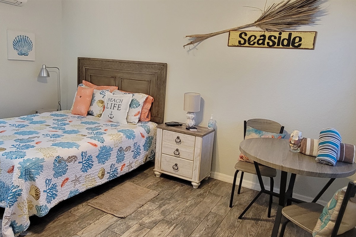 Wave Resort Madeira Beach Florida Studio 2 w/ Pool Brit Properties LLC