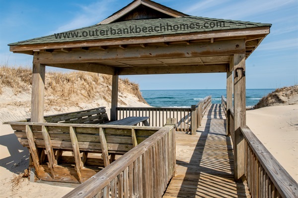 Escape the world and find your own sanctuary in The Hemingway's private cabana. Unwind in tranquility as you enjoy the sweeping views of the Outer Banks coastline.
