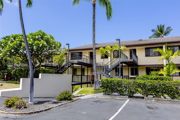 Easy ramp access to unit and accessible parking (#130)