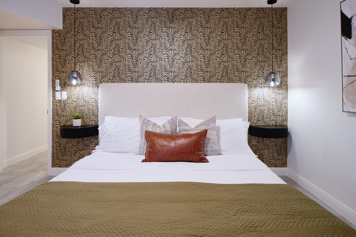 Bedroom 2 of 4: King Size Bed 