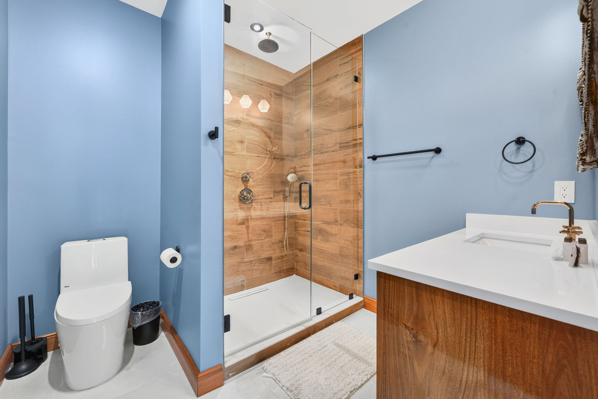 1st Floor Bathroom 3, King Suite | Rosewood Retreat | 2605 Palm Blvd, Isle of Palms, SC | IOP Escapes