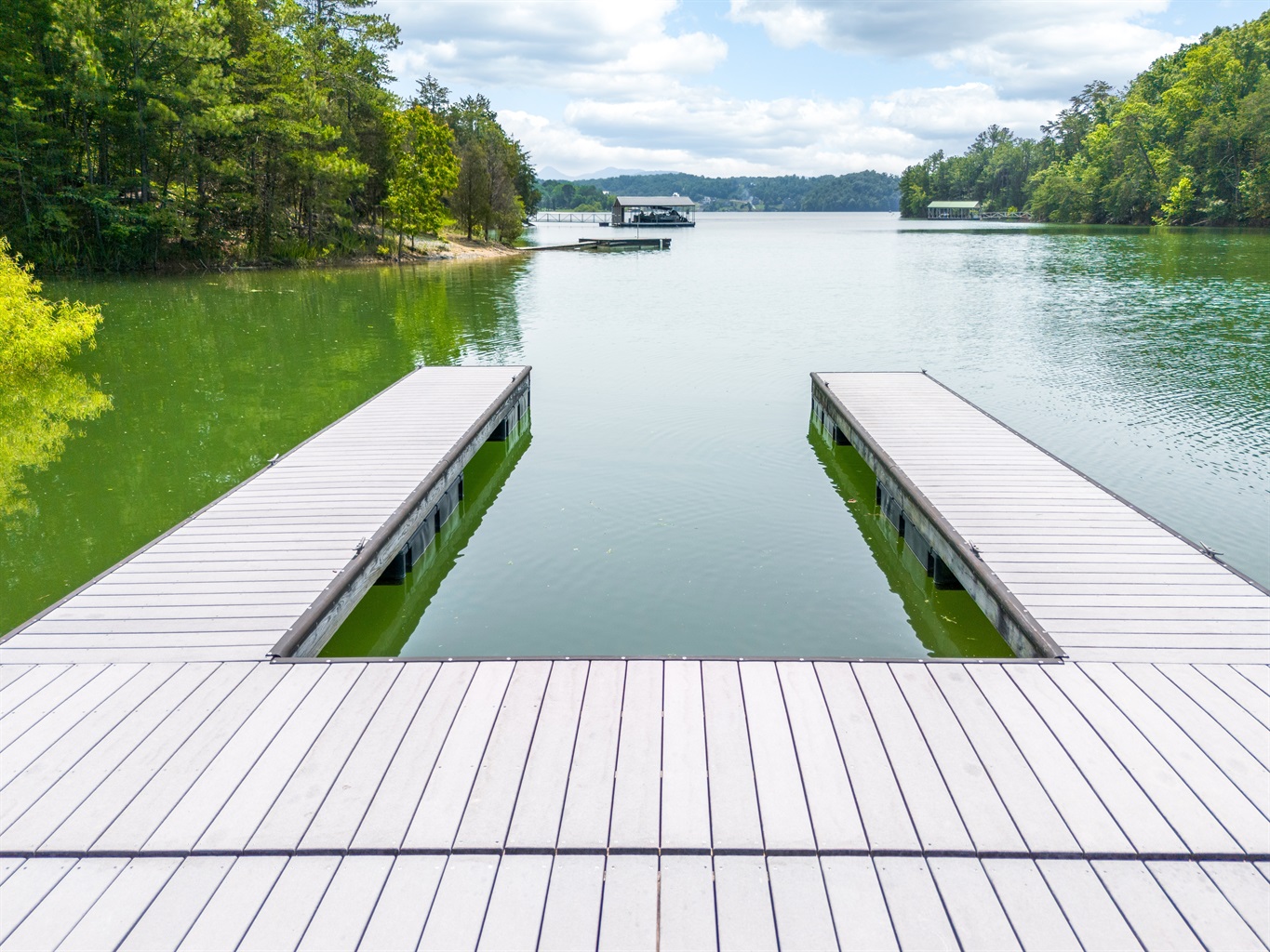 Large dock ready for family fun!