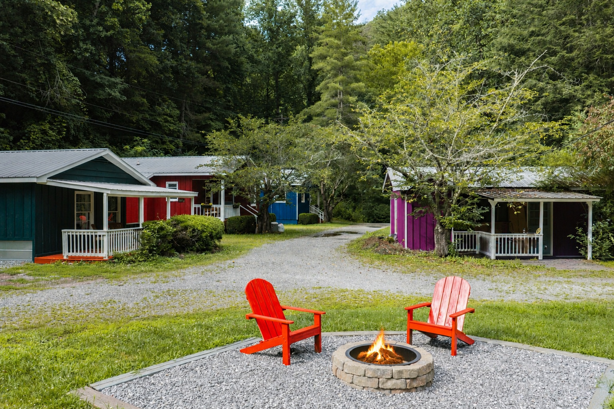 Outdoor Fire Pit Retreat: Gather 'round vibrant chairs for cozy chats and starlit memories!