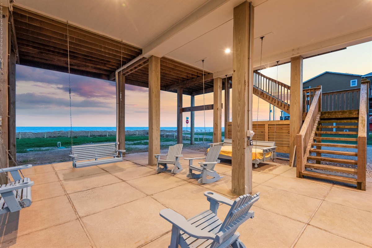 dc795855009e486b80df0bdb3b8cf844 Large | Beachhouse | Texas | TX | Vacation Homes | Galveston | Crystal Beach | Kokomo | Breezy Days | Beachfront Elegance | Sunrise Serenity | Southern Sands Property Management, LLC