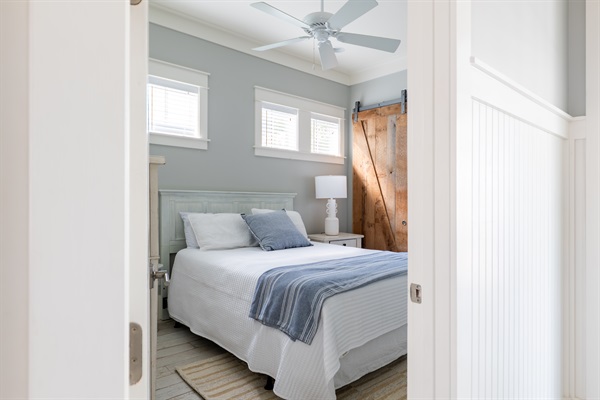 1st Floor Onsuite Bedroom with Queen Bed