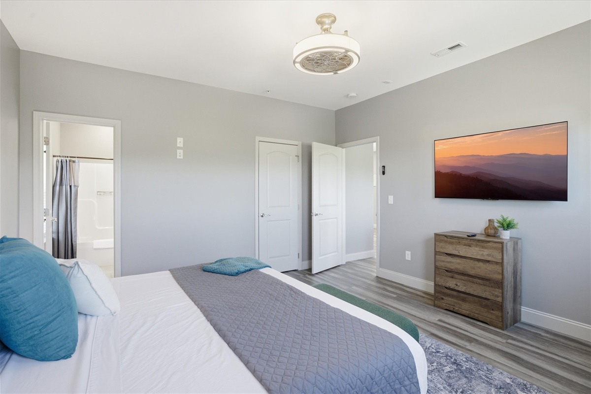 Let the colors do their thing—soft, relaxed, and designed to feel like a break from everything else. Just settle in and let it be easy.