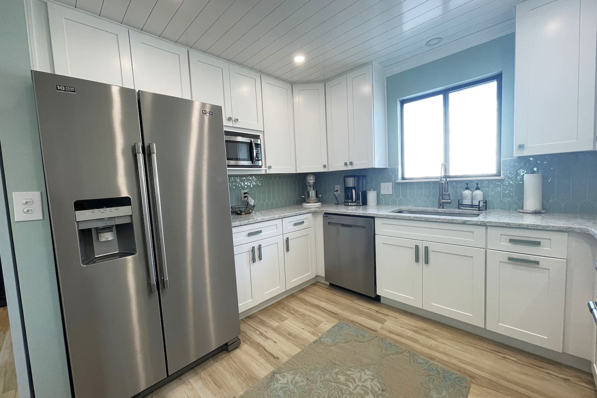 Cook a real meal without fighting for counter space. Your kitchen has everything from Keurig to cast iron &mdash; fully stocked for a group of 9.