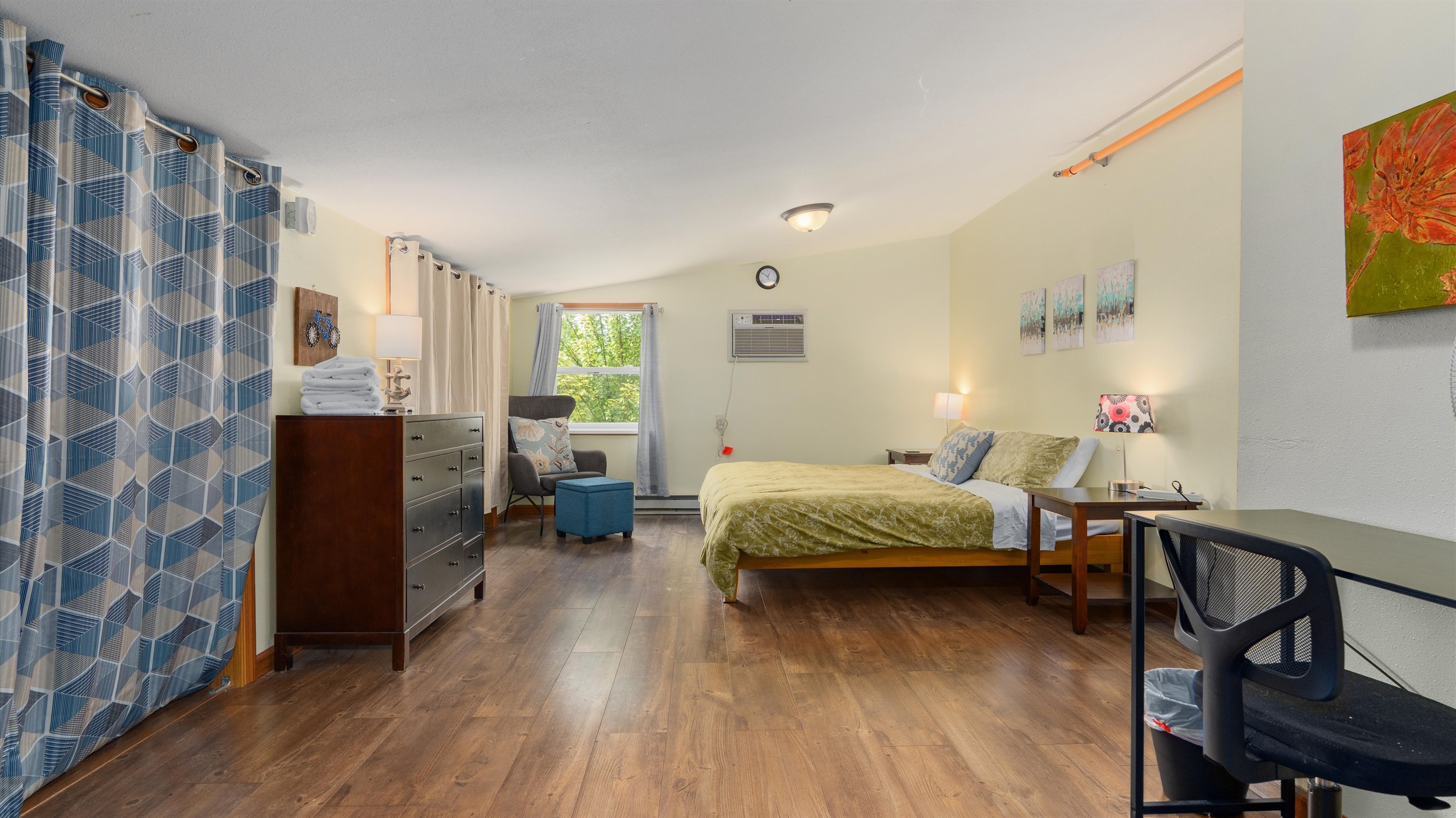 Make use of the writing desk and large closets during your stay.
