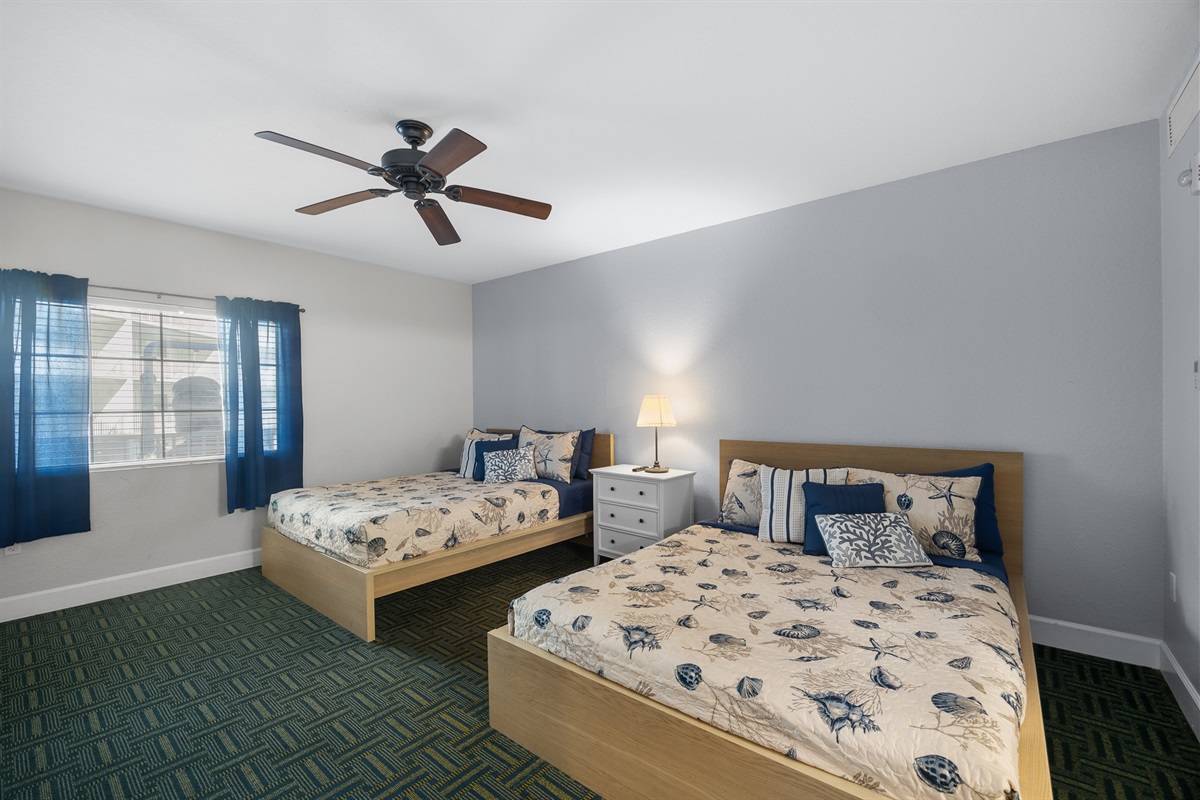 Guest bedroom, sleeps 4, ensuite bath