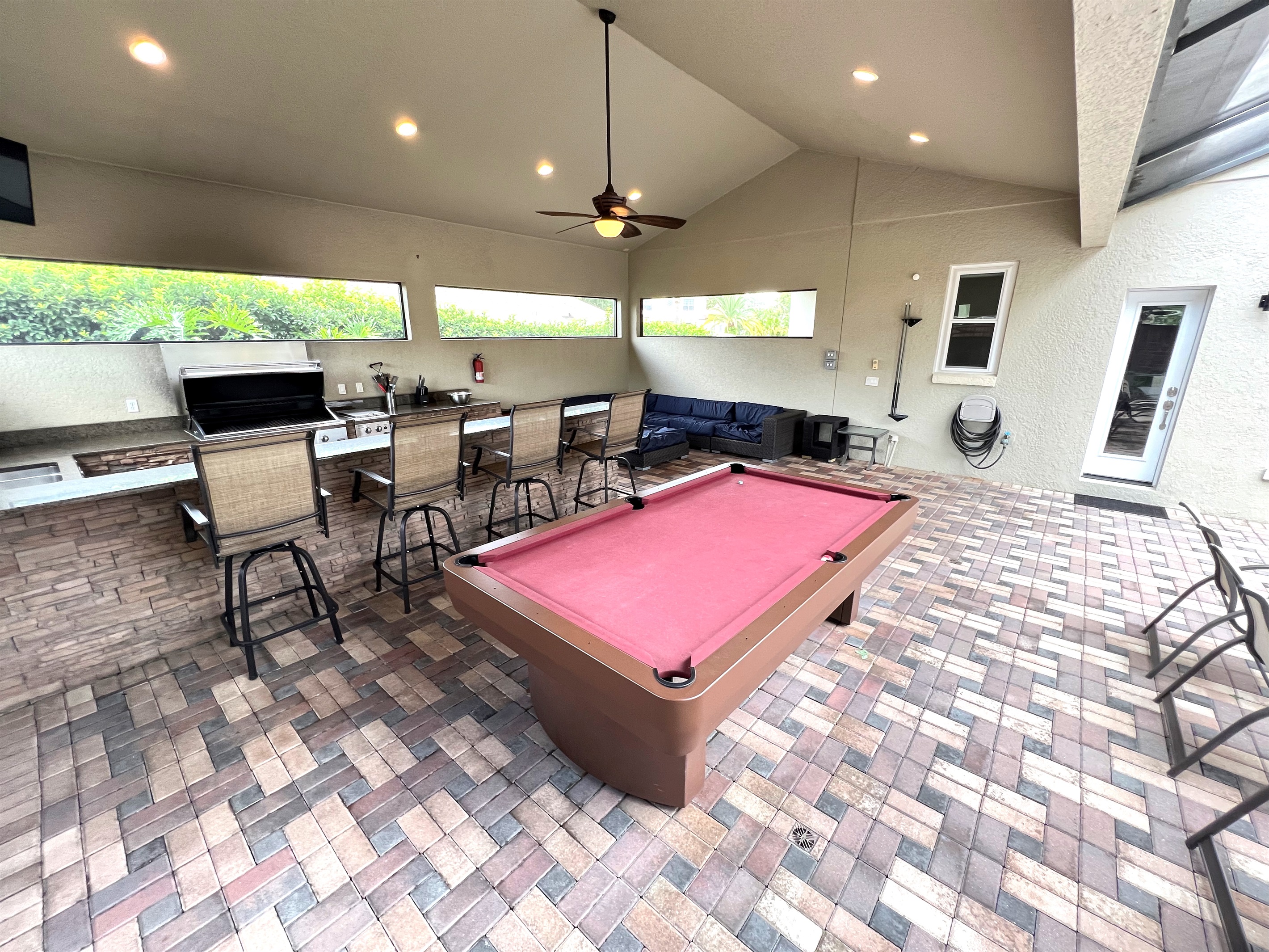 Stunning Outdoor Kitchen and BBQ