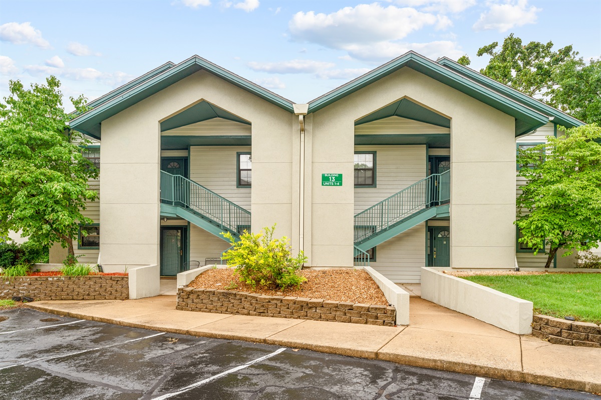 Easy ground-floor access means no stairs to climb when you arrive with luggage or groceries.