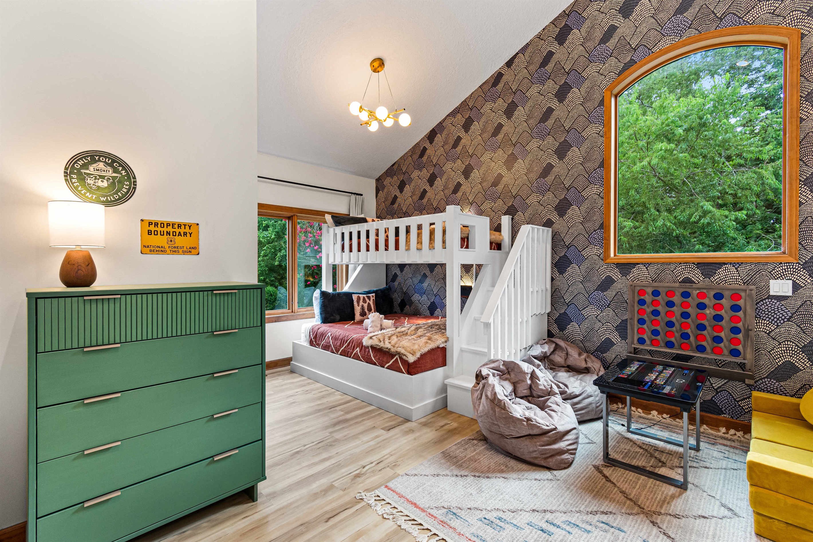 The bunk room is a kid-favorite—featuring cozy built-in Twin Over Queen beds, beanbags, and Infinity Table to keep everyone entertained.🎲🛏️✨ This room easily sleeps six.