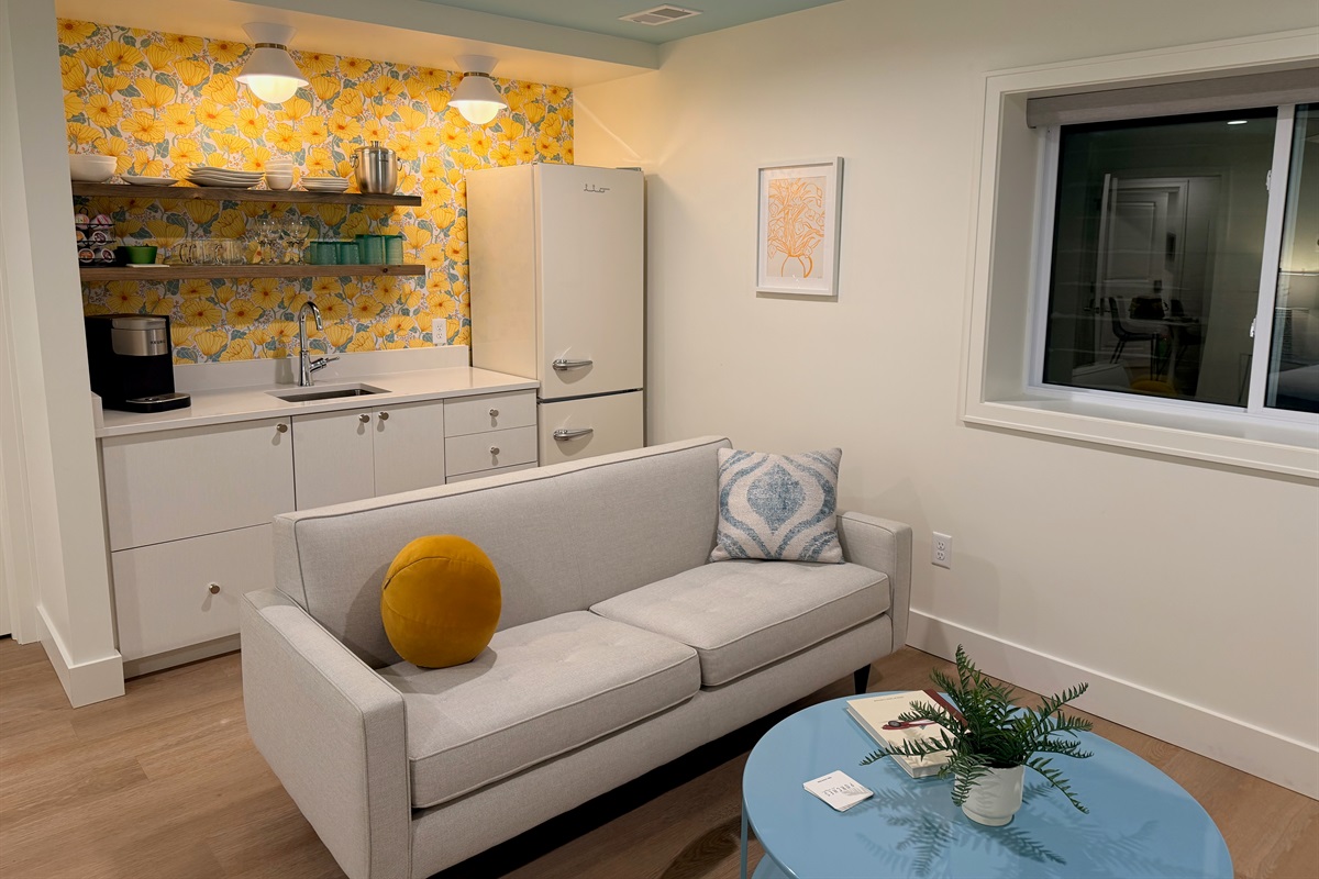 Living Area and Kitchinette