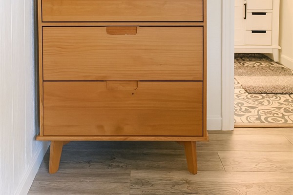 bedroom 3: dresser storage and closet