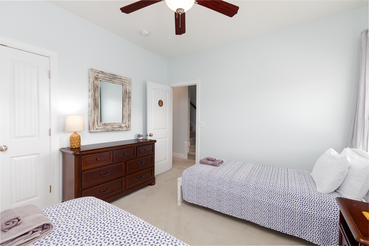 4th bedroom offers a great setup for kids