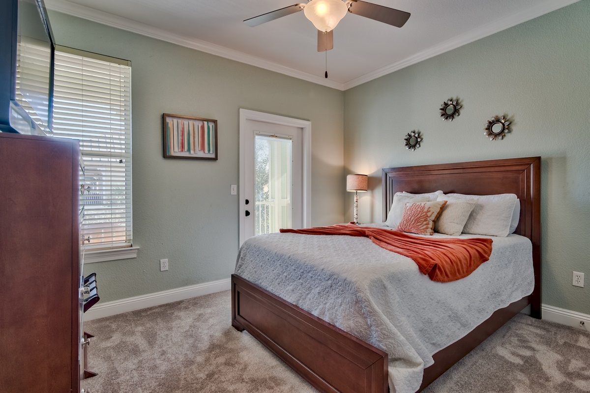 BEDROOM # 5- 3RD FLOOR (QUEEN)