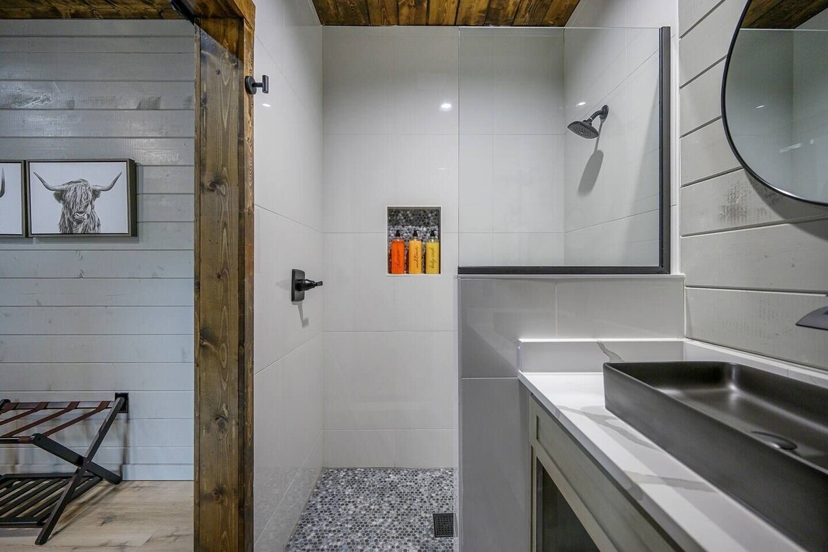 Walk in shower