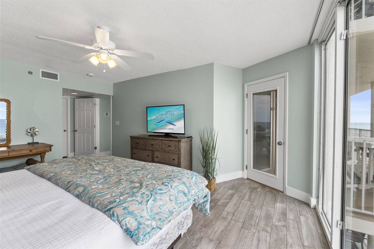 Master Bedroom with King Sized Bed