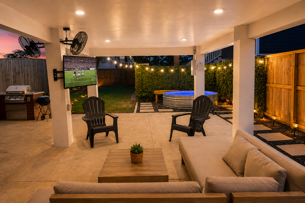 Evenings are made for this — grill dinner, watch the game, relax under the lights, and let the kids splash in the cowboy pool.