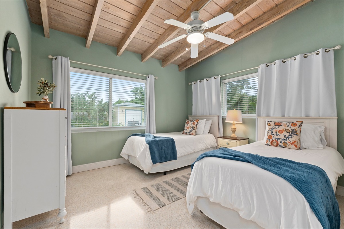 Twin Bedroom