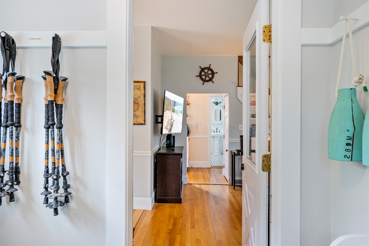 Your basecamp for the Seven Peaks. Grab our provided hiking poles and tackle the Quiet Side summits, then return to a new 55-inch Roku TV on a swivel mount. A smart, pet-friendly 1900s home in historic Hall Quarry near Bar Harbor and Acadia.