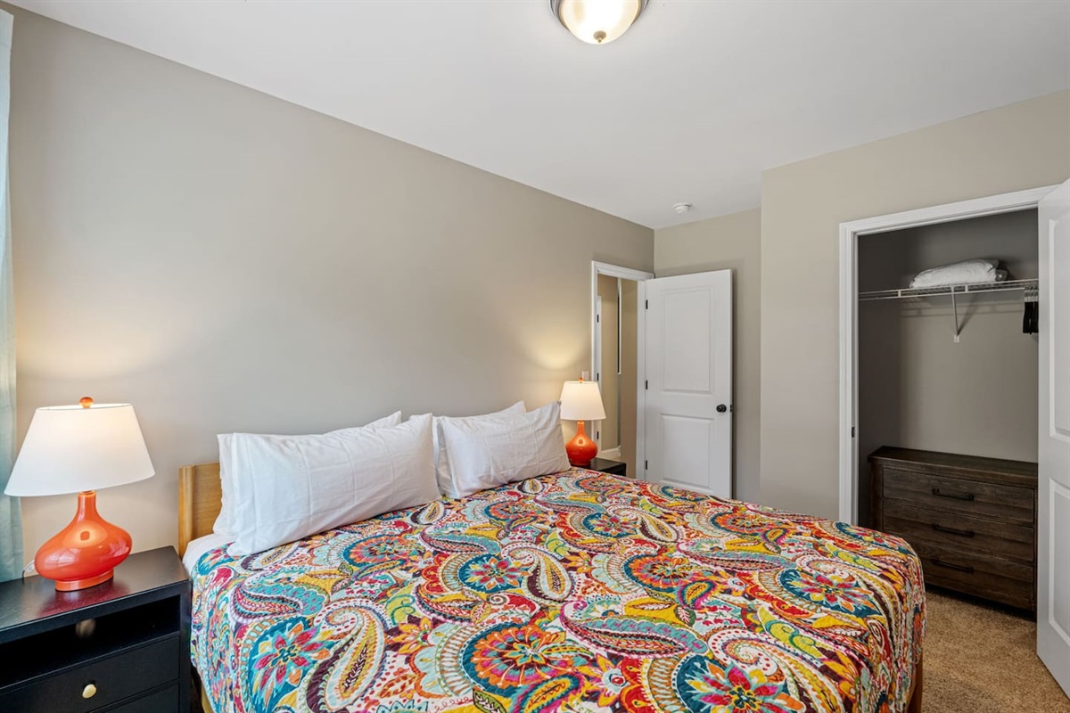 Right unit - King bedroom