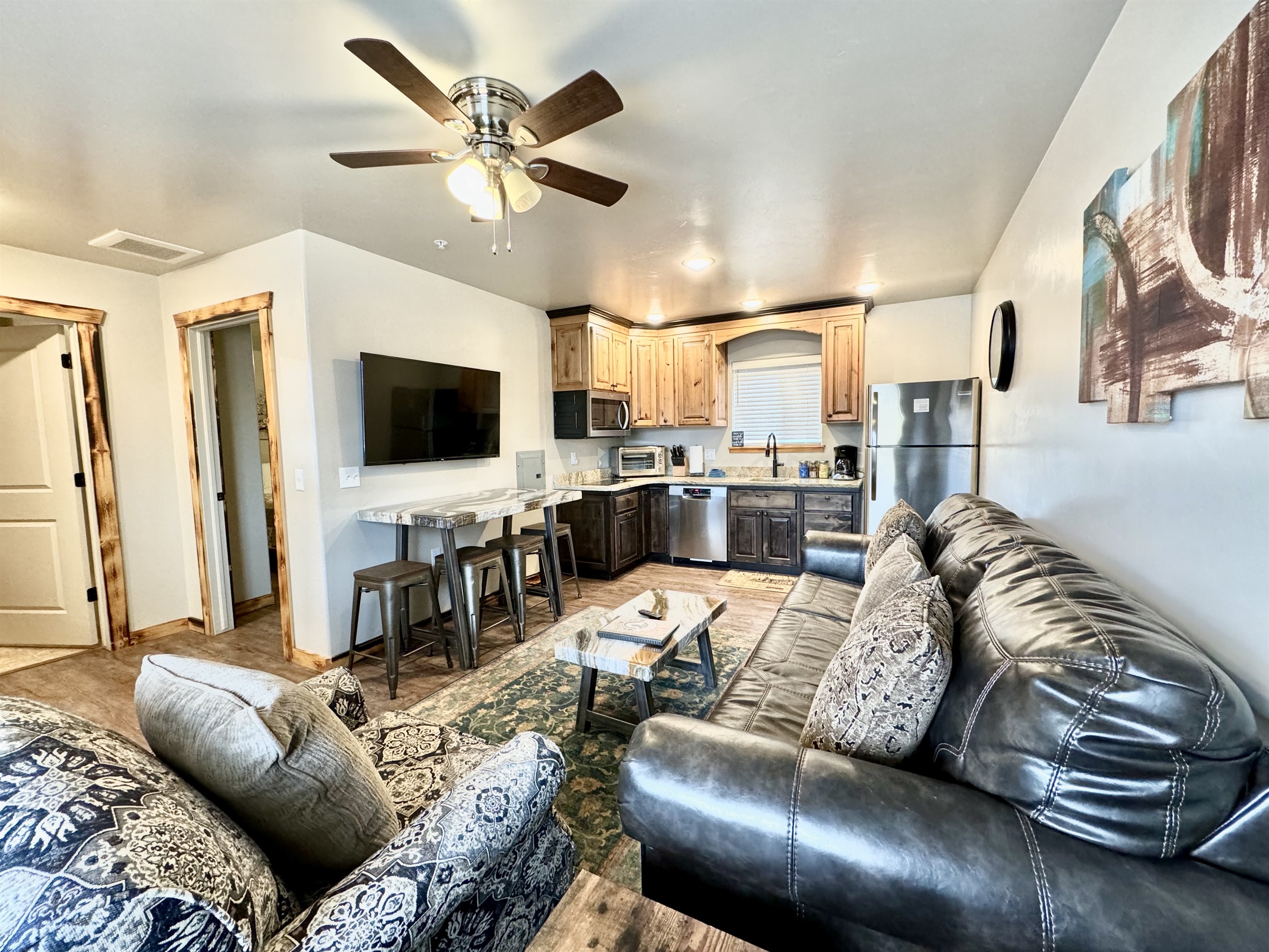 #4 Modern Rustic Moab Getaway – Dog Friendly! 3