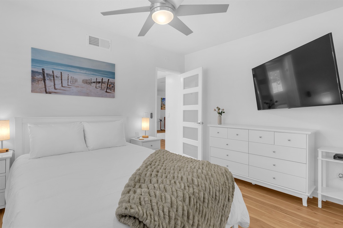 Plenty of storage and smart TV 