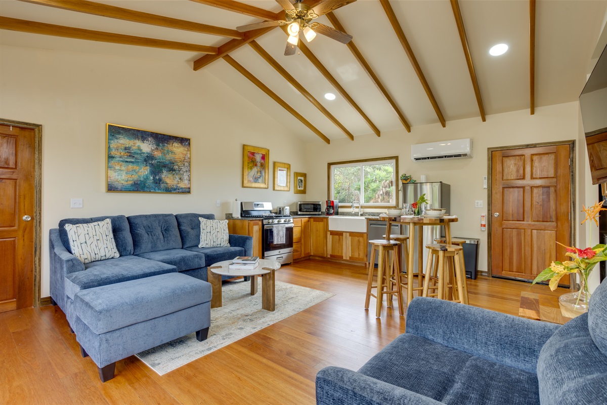 Cabana 2 Living Space