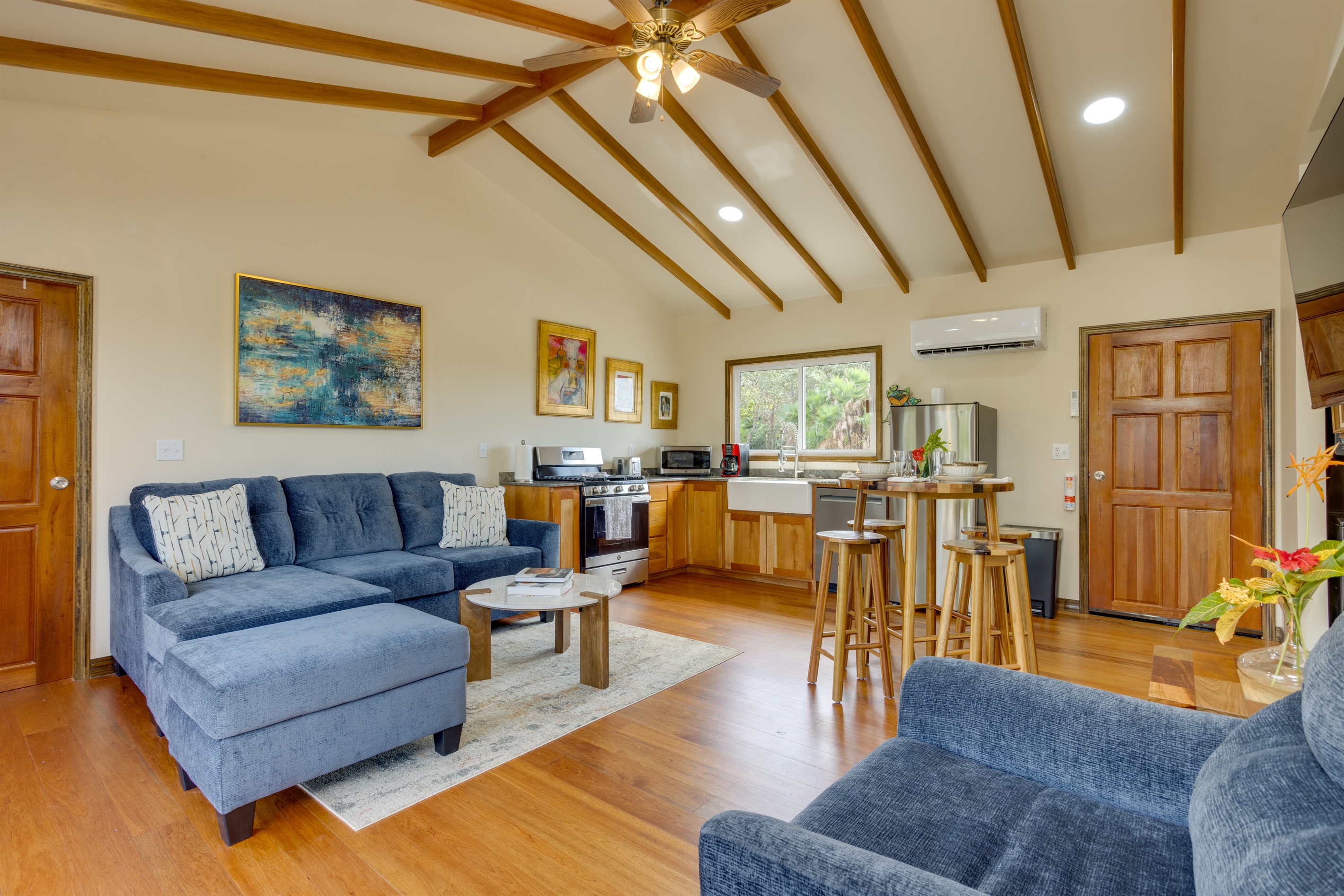 Cabana 2 Living Space