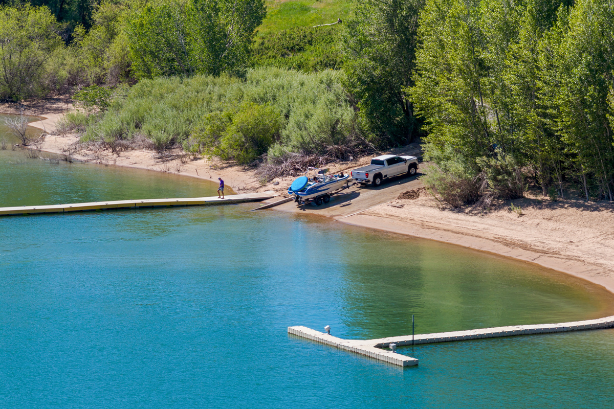 Nearby boat launch and dock access make it easy to spend your days boating, paddleboarding, kayaking, and exploring Pineview Reservoir.