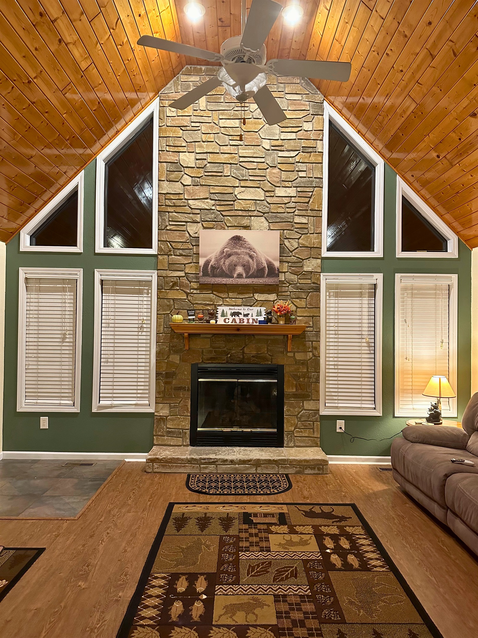 Cozy gas log fireplace for your enjoyment!