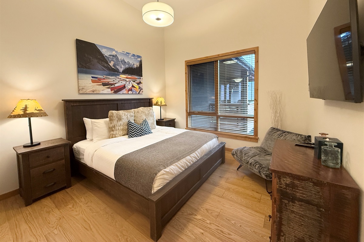 Master Bedroom - King Bed