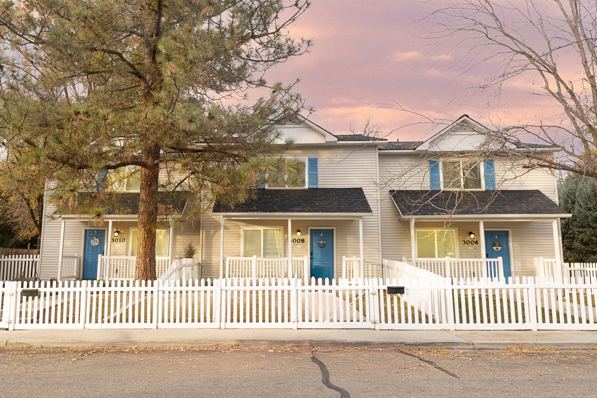 Regan Properties – Front Exterior
Exterior view of the townhome units with private entrances and charming curb appeal. Each property have their own keycode lock with 24/7 access.