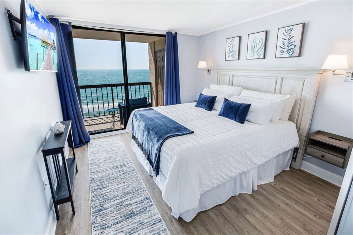 King in Main Bedroom