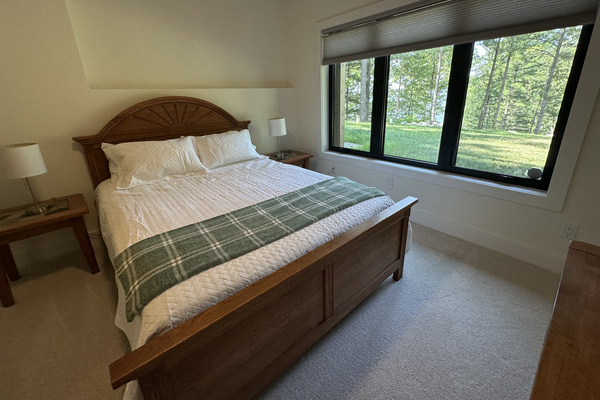 Bedroom 3 - Lower Level - Queen