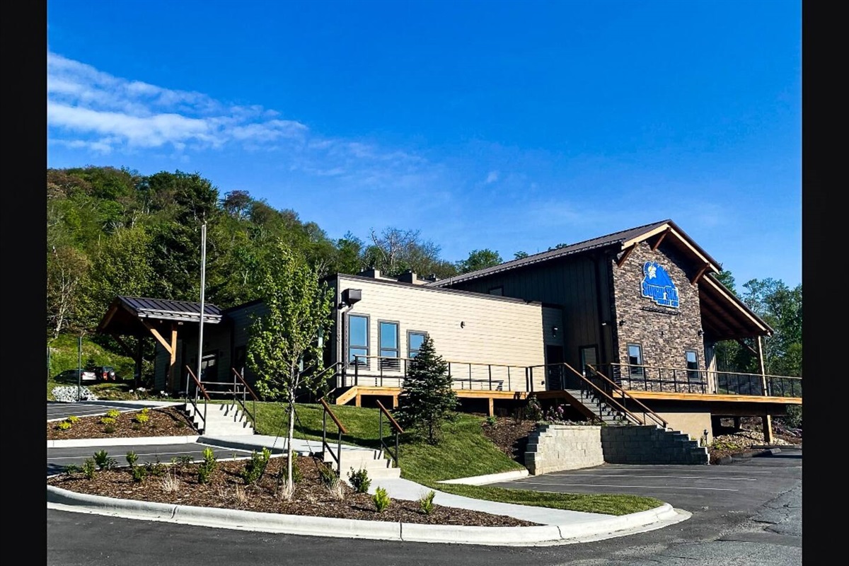 ClubhouseRooms for rent