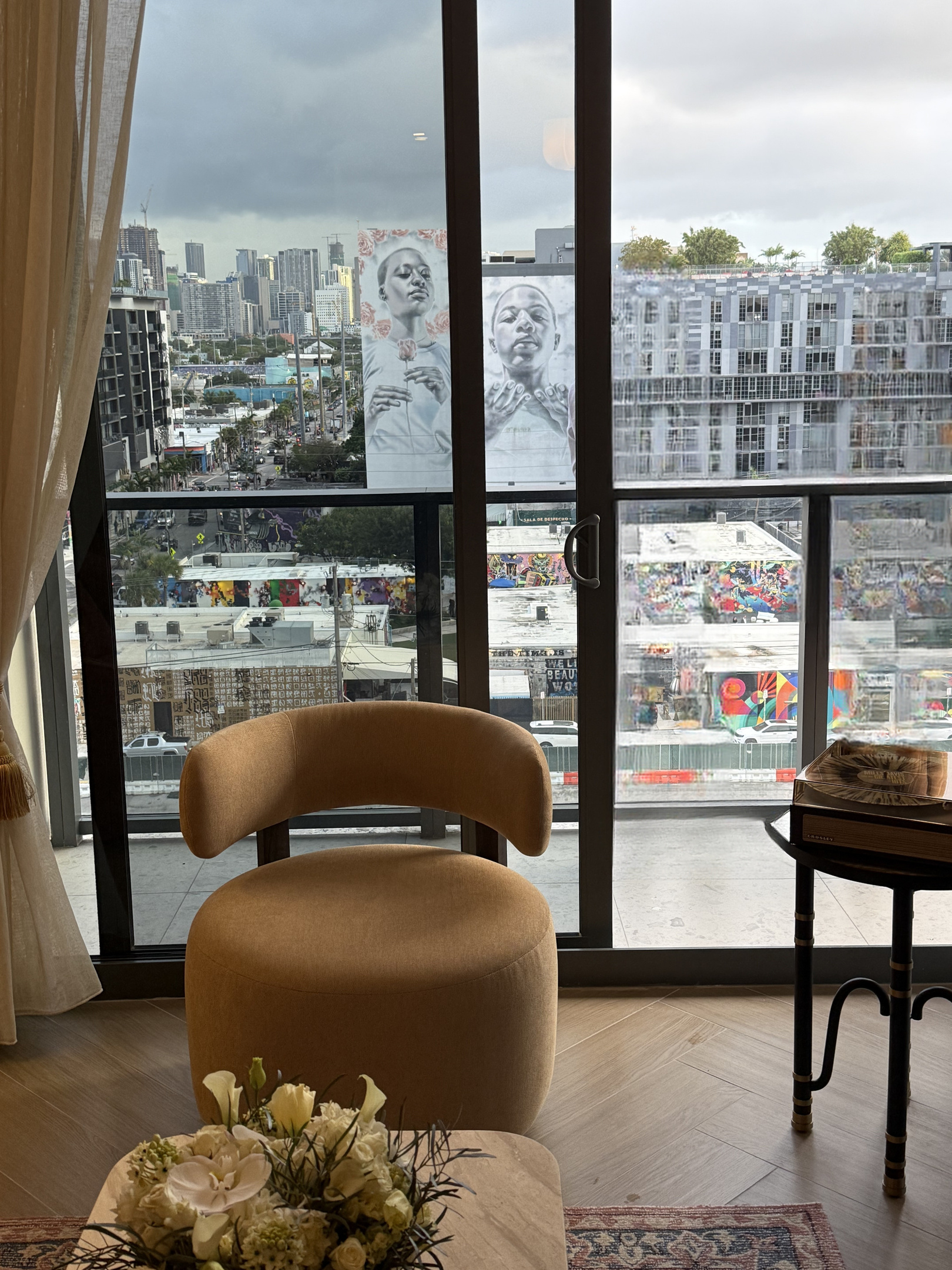 The Vista — Residence 813