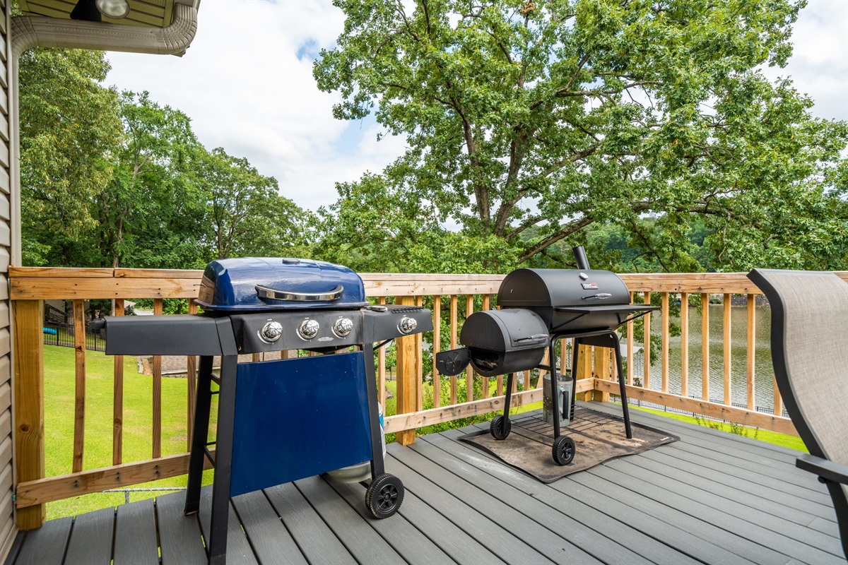 Use the Gas BBQ Grill or Smoker to Whip Up Your Favorite Meal