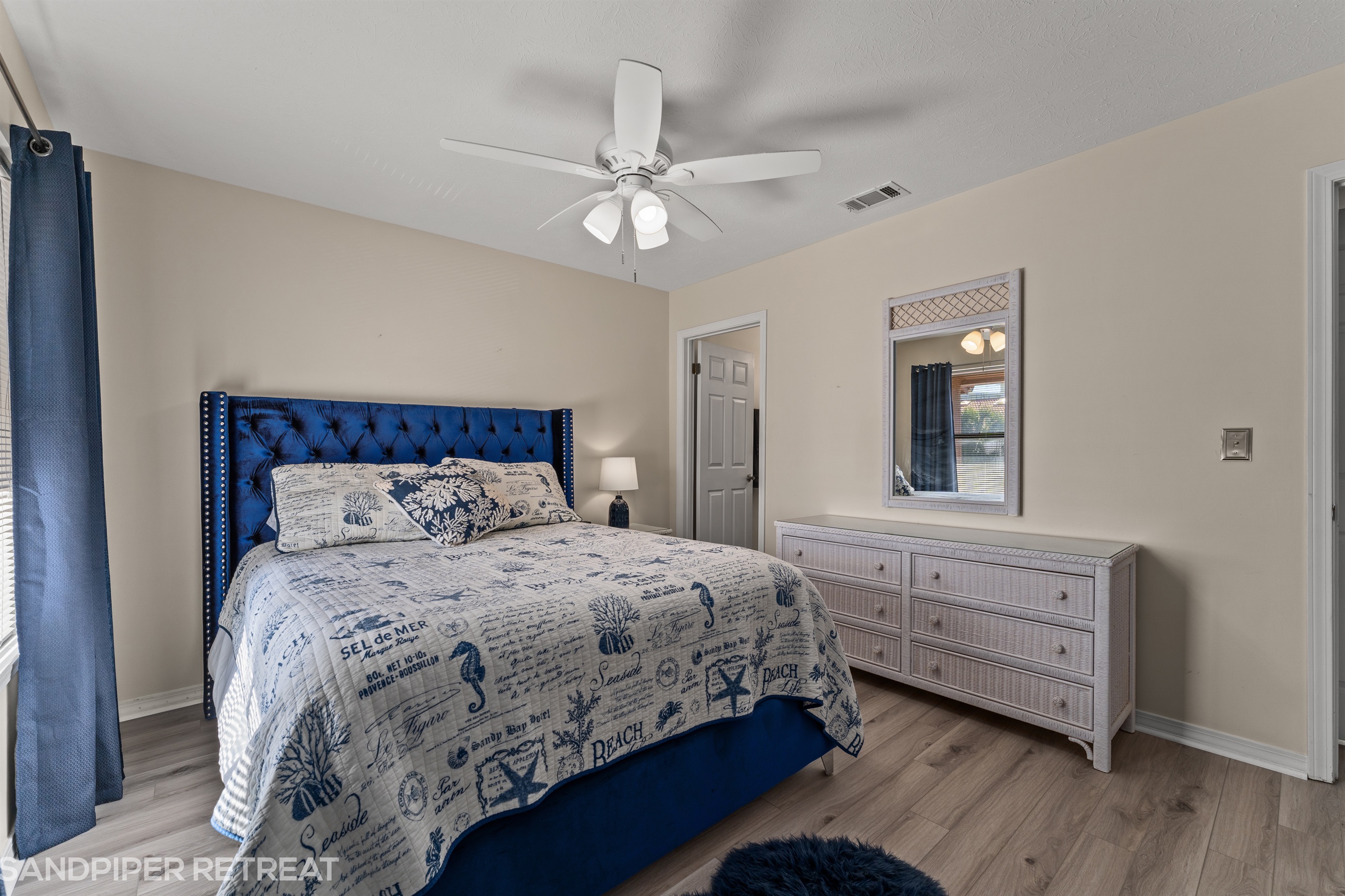 Queen bedroom with private bathroom