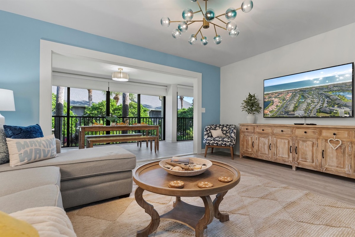 Flexible sleeping + perfect hangout zone