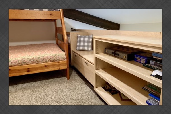 Loft area: Storage space.