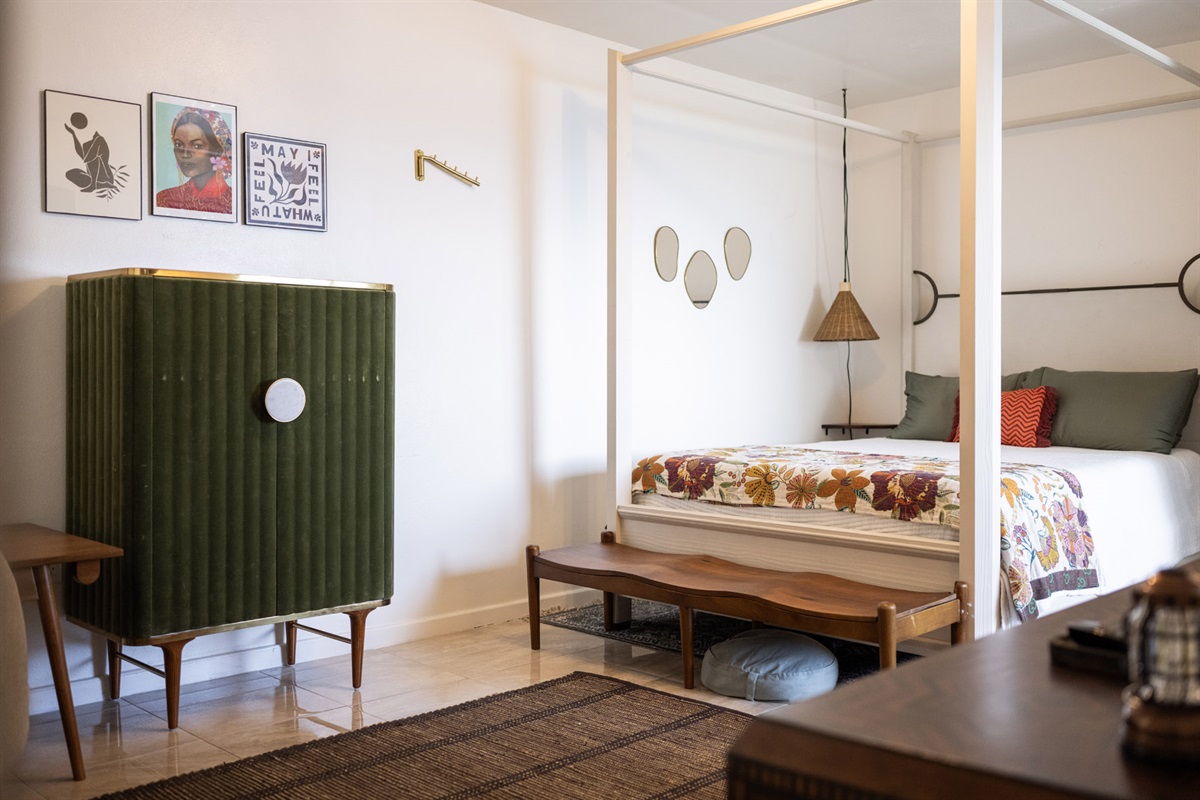 A bright, open-plan layout invites comfort and creativity.