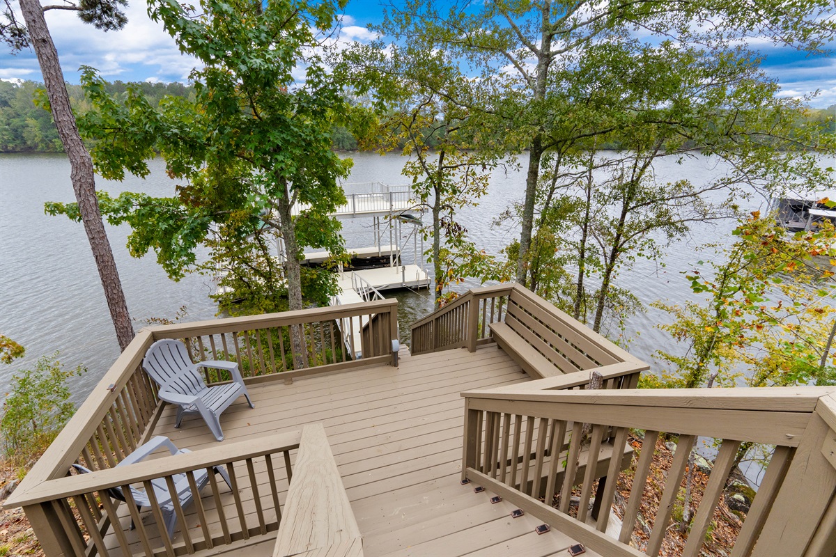 Spend your days by the dock area, perfect for swimming, fishing, or launching your boat and soaking up the beautiful lake views.