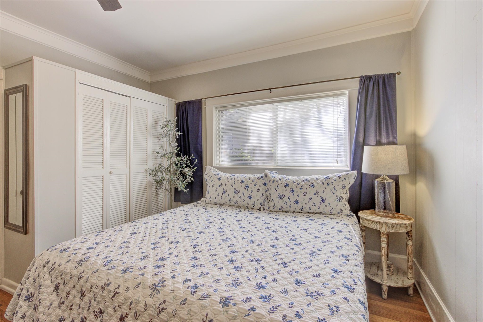 Bedroom #3: King Bed, TV, dresser, closet