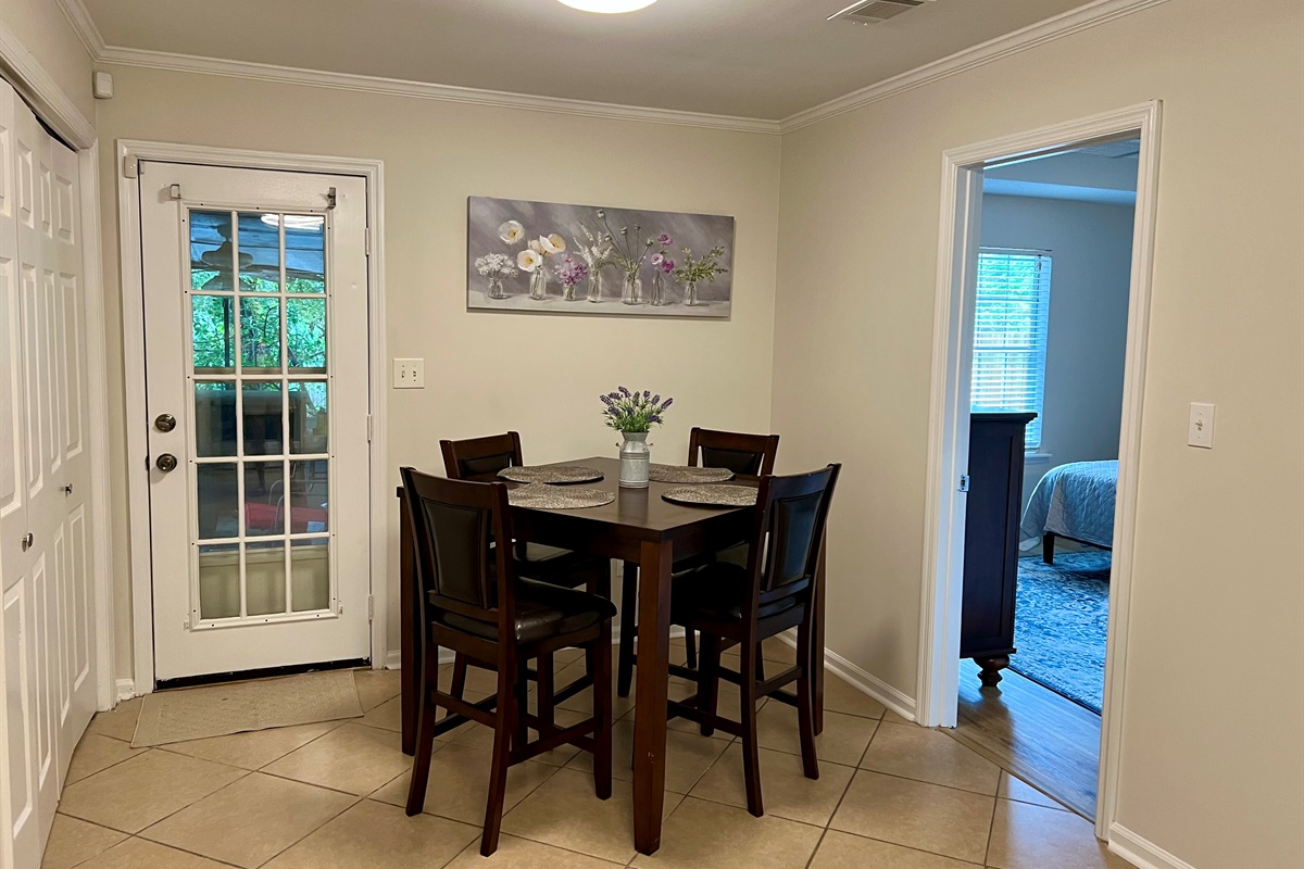 Breakfast/Dining  Area