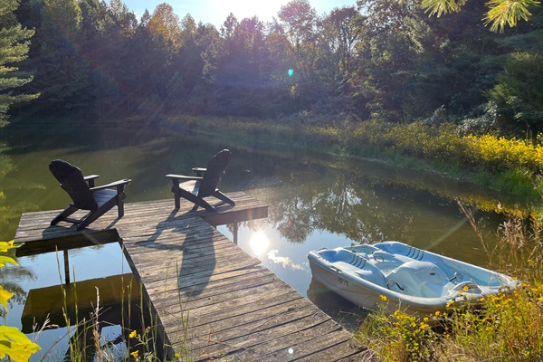 Step outside to your own private pond. Enjoy a quiet morning of catch-and-release fishing or take the pedal boat out for a sunset cruise on the water.